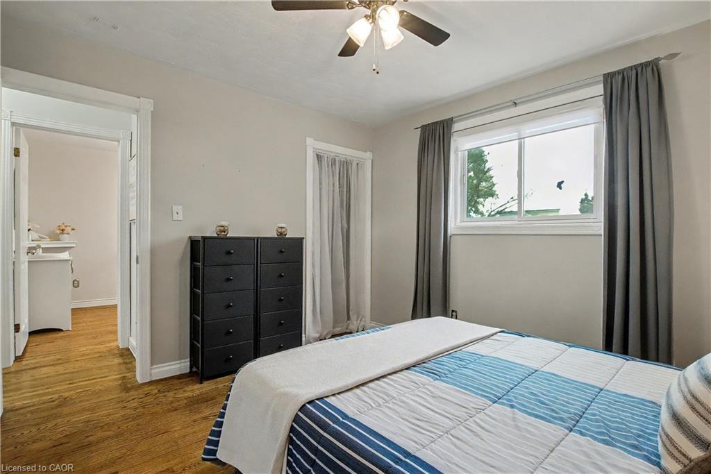 111 First Avenue, Cambridge, ON - Indoor Photo Showing Bedroom