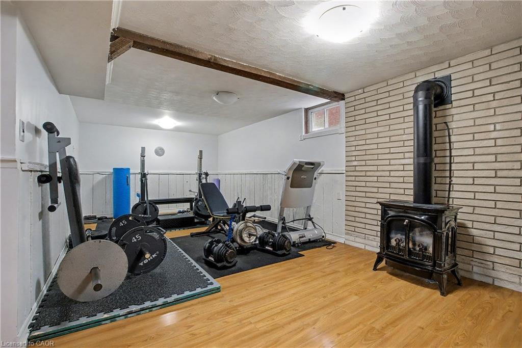 111 First Avenue, Cambridge, ON - Indoor Photo Showing Gym Room