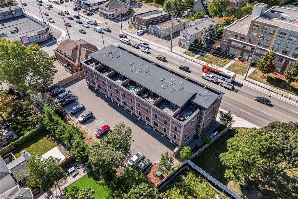 201-760 Lakeshore Road E, Mississauga, ON - Outdoor With View