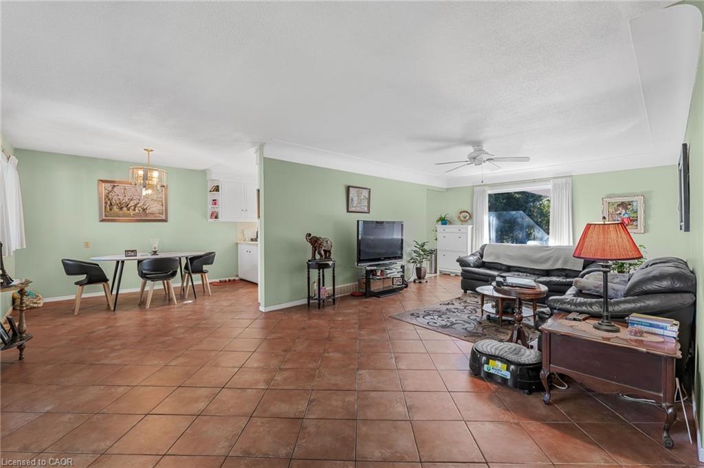 141 Riverbank Drive, Cambridge, ON - Indoor Photo Showing Other Room