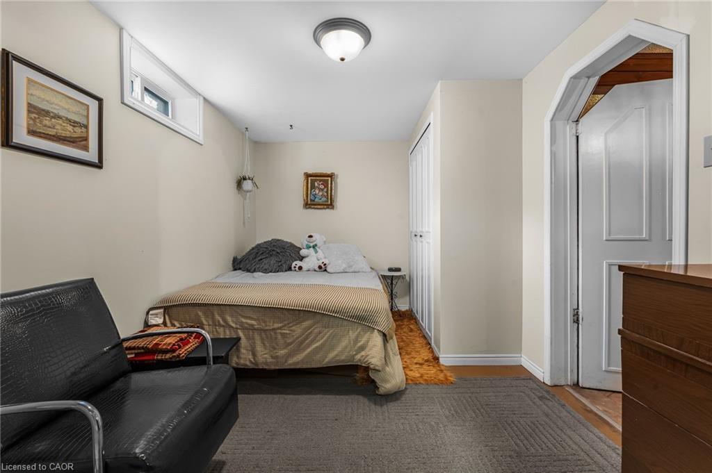 141 Riverbank Drive, Cambridge, ON - Indoor Photo Showing Bedroom