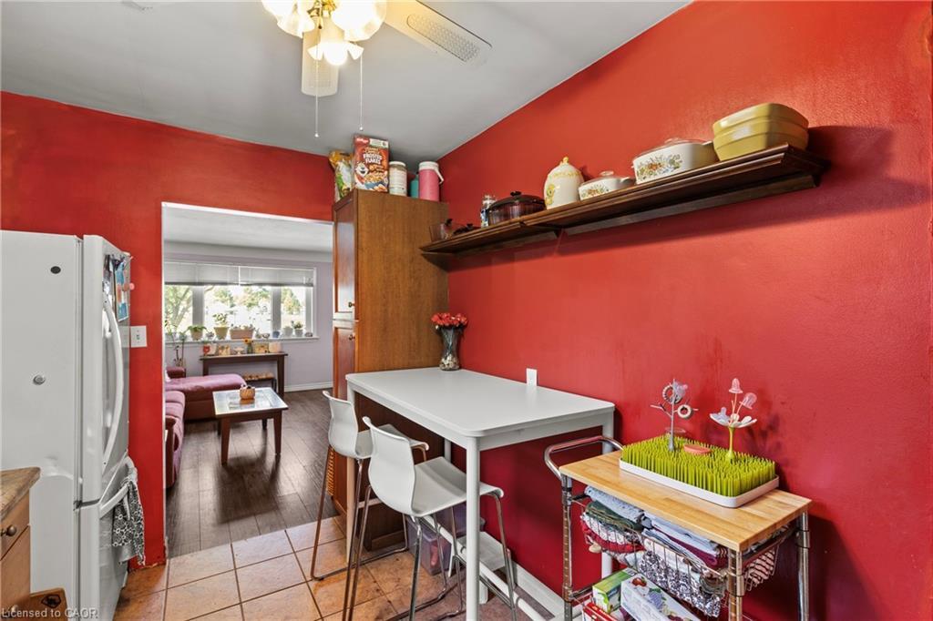 147 Summerhill Avenue, Hamilton, ON - Indoor Photo Showing Other Room