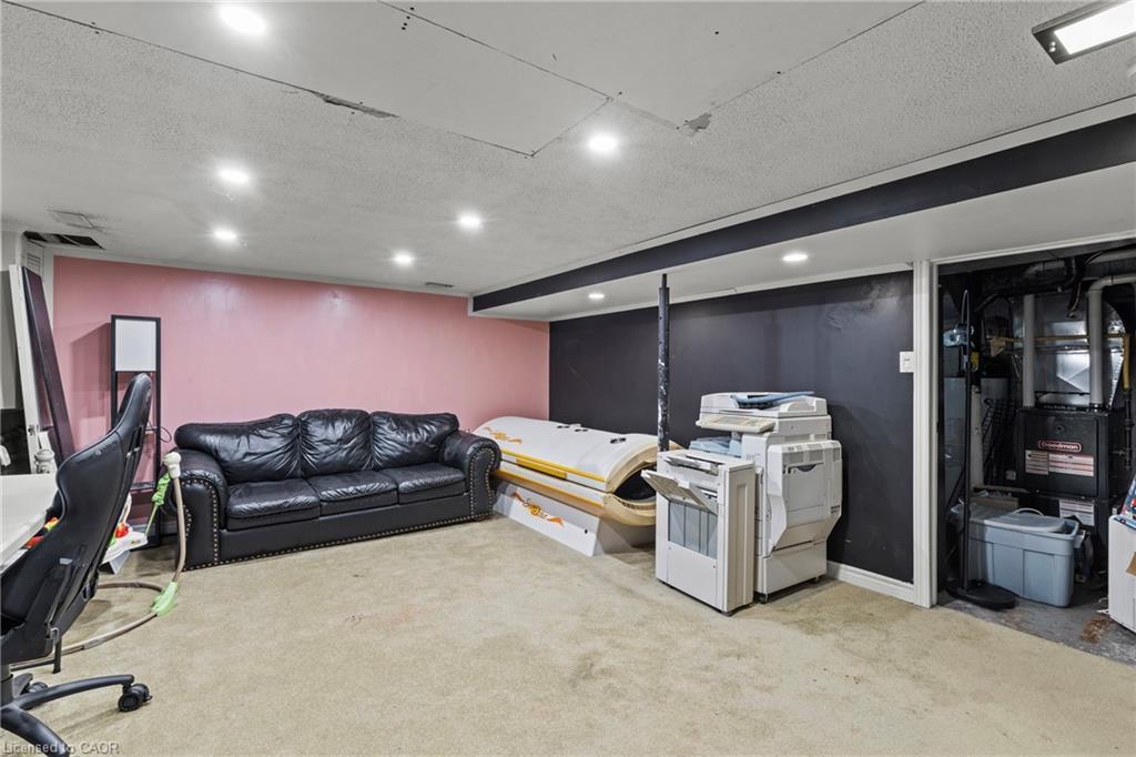 147 Summerhill Avenue, Hamilton, ON - Indoor Photo Showing Other Room