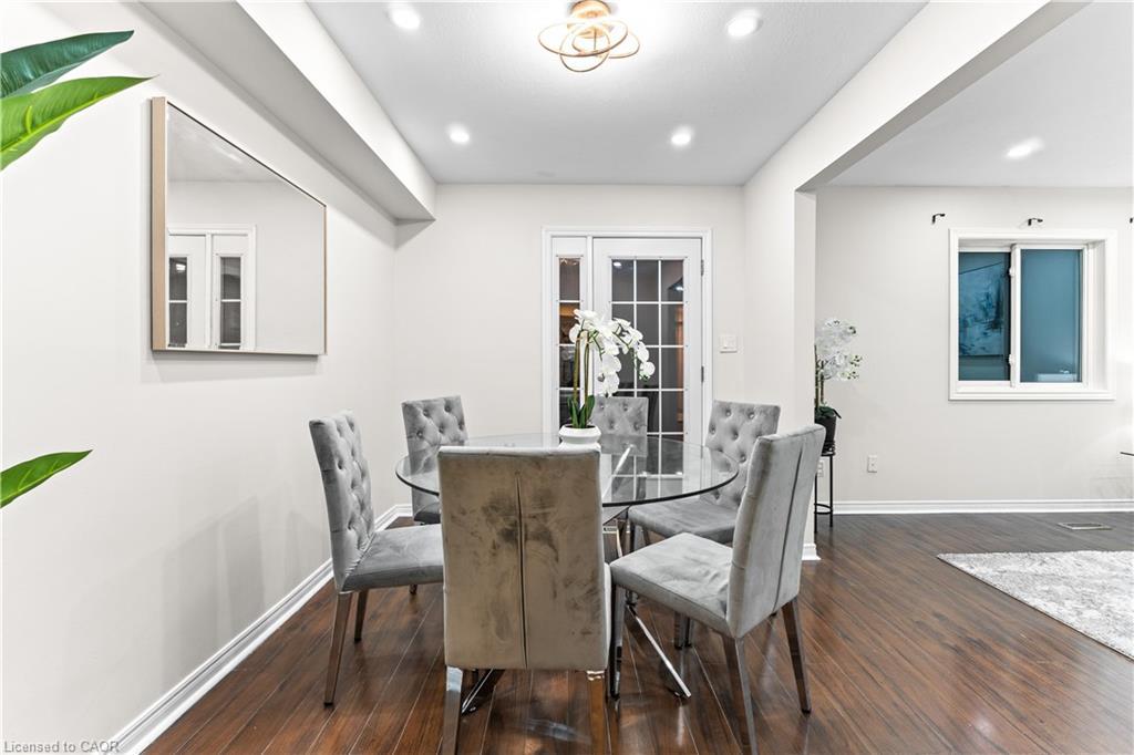 26 Woolwich Street, Kitchener, ON - Indoor Photo Showing Dining Room