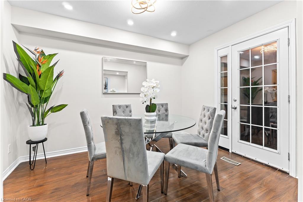 26 Woolwich Street, Kitchener, ON - Indoor Photo Showing Dining Room