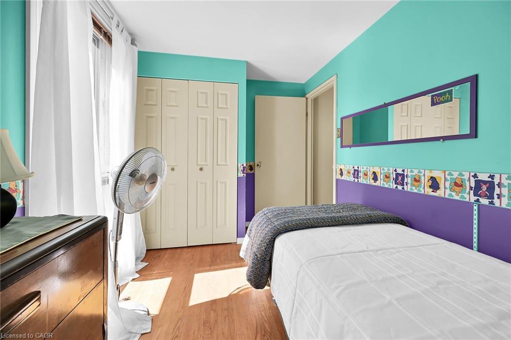A11-25 Britten Close, Hamilton, ON - Indoor Photo Showing Bedroom