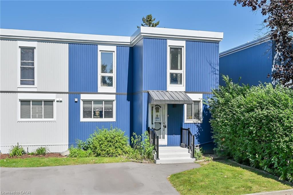 A11-25 Britten Close, Hamilton, ON - Outdoor With Facade