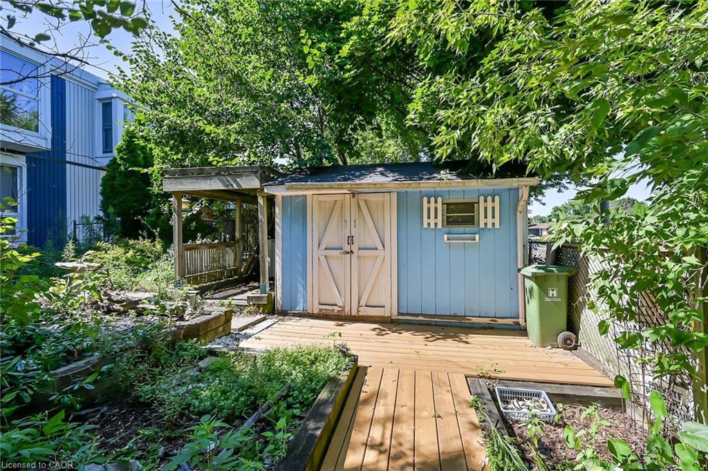 A11-25 Britten Close, Hamilton, ON - Outdoor