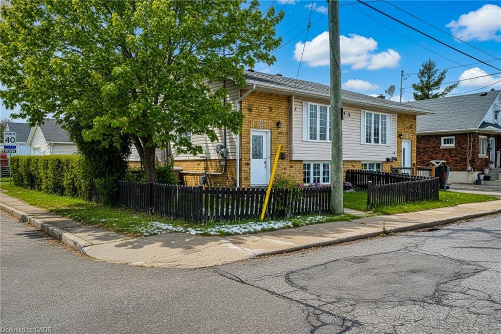 103 Vine Street S, St. Catharines, ON - Outdoor
