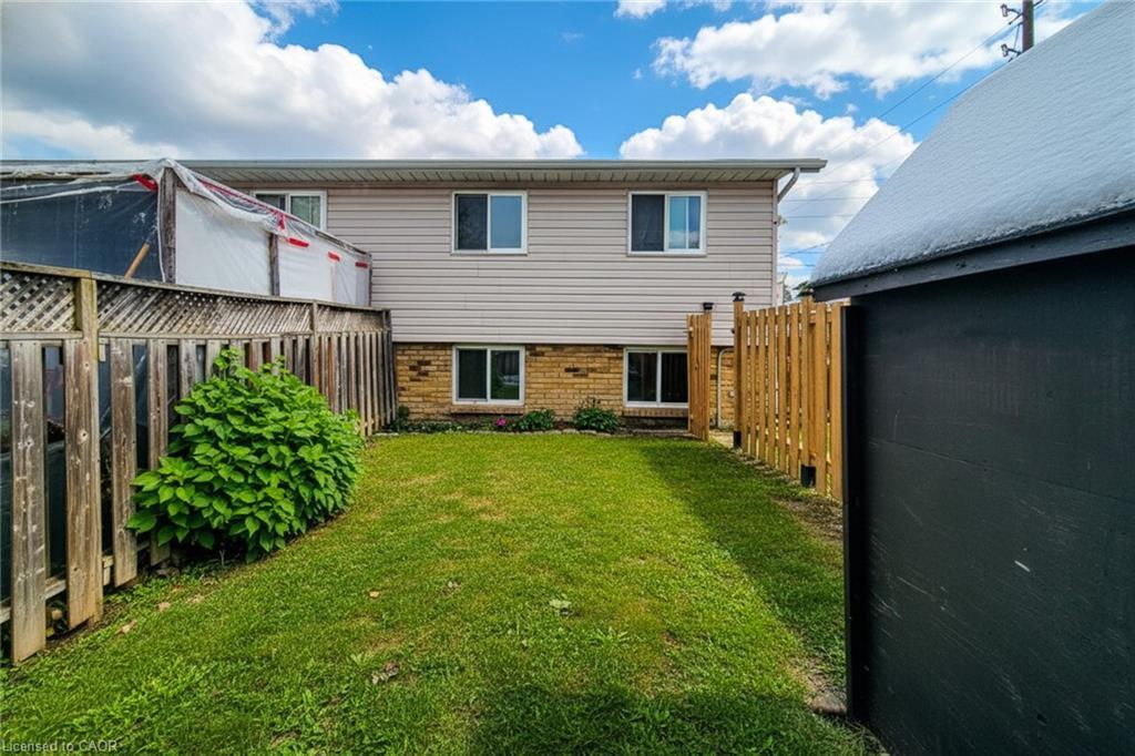 103 Vine Street S, St. Catharines, ON - Outdoor
