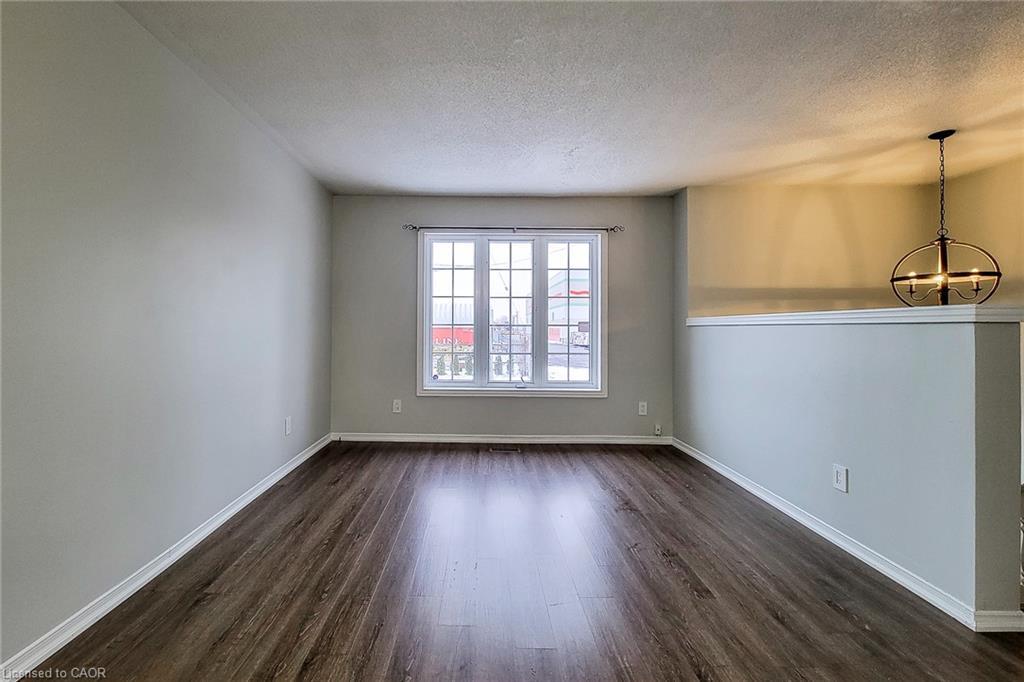 103 Vine Street S, St. Catharines, ON - Indoor Photo Showing Other Room