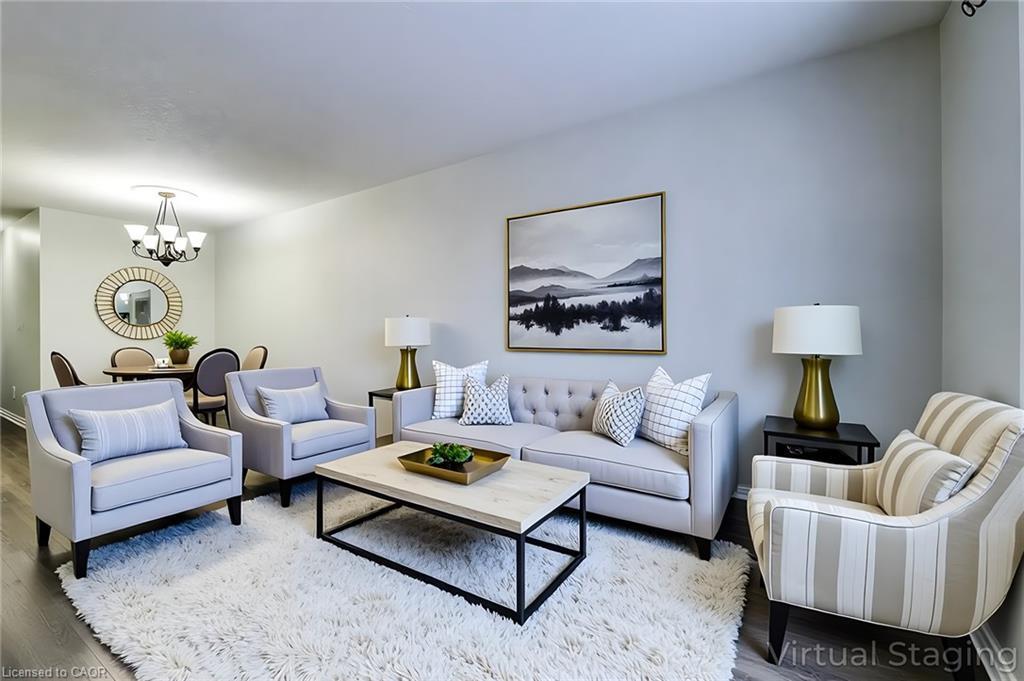 103 Vine Street S, St. Catharines, ON - Indoor Photo Showing Living Room