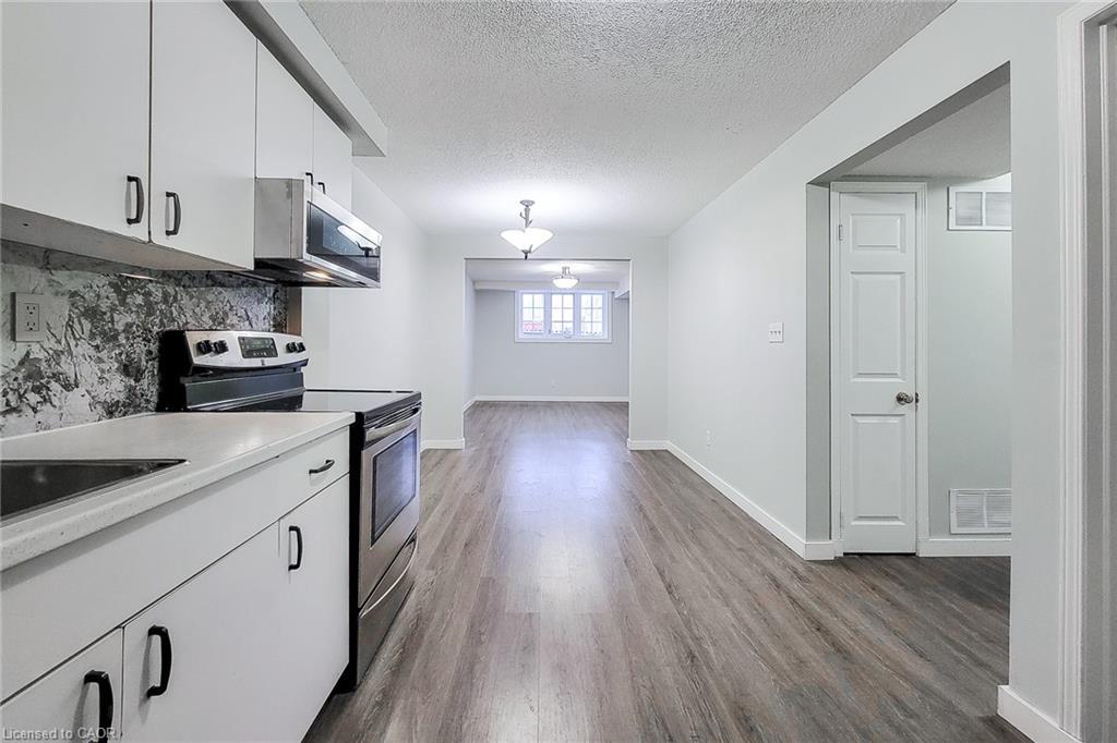 103 Vine Street S, St. Catharines, ON - Indoor Photo Showing Kitchen