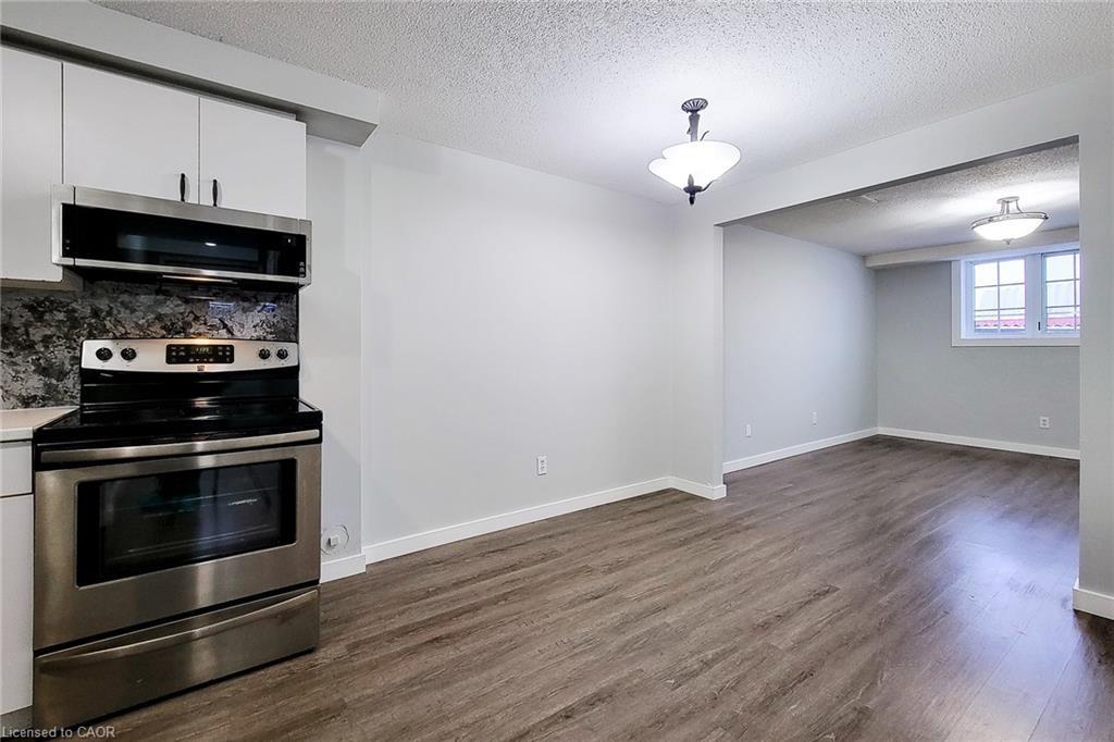 103 Vine Street S, St. Catharines, ON - Indoor Photo Showing Kitchen