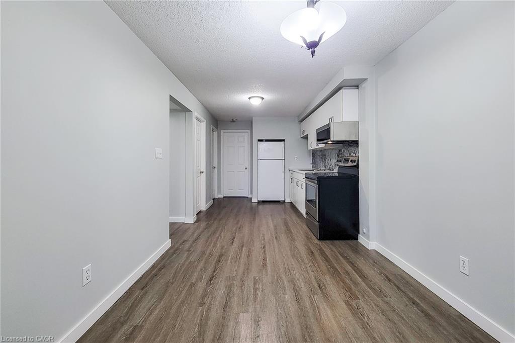 103 Vine Street S, St. Catharines, ON - Indoor