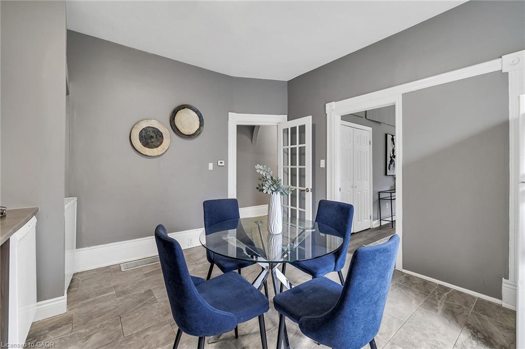174 William Street, Brantford, ON - Indoor Photo Showing Dining Room