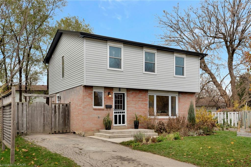 8 Grenoble Road, Hamilton, ON - Outdoor