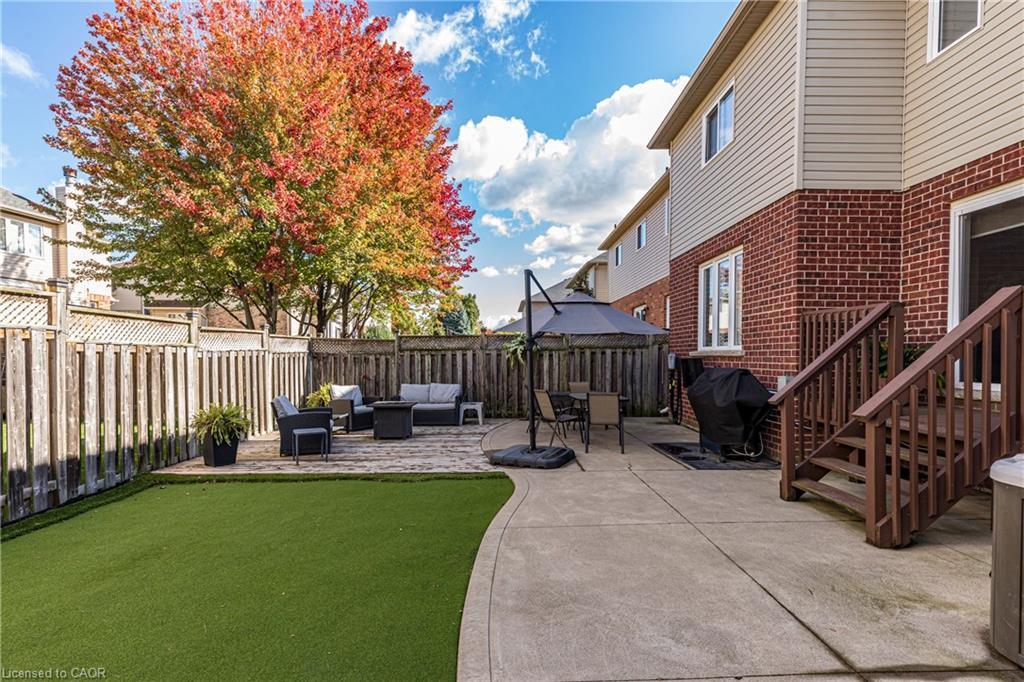 28 Springbreeze Heights, Hamilton, ON - Outdoor With Exterior