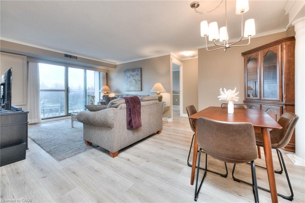 413-30 Blue Springs Drive, Waterloo, ON - Indoor