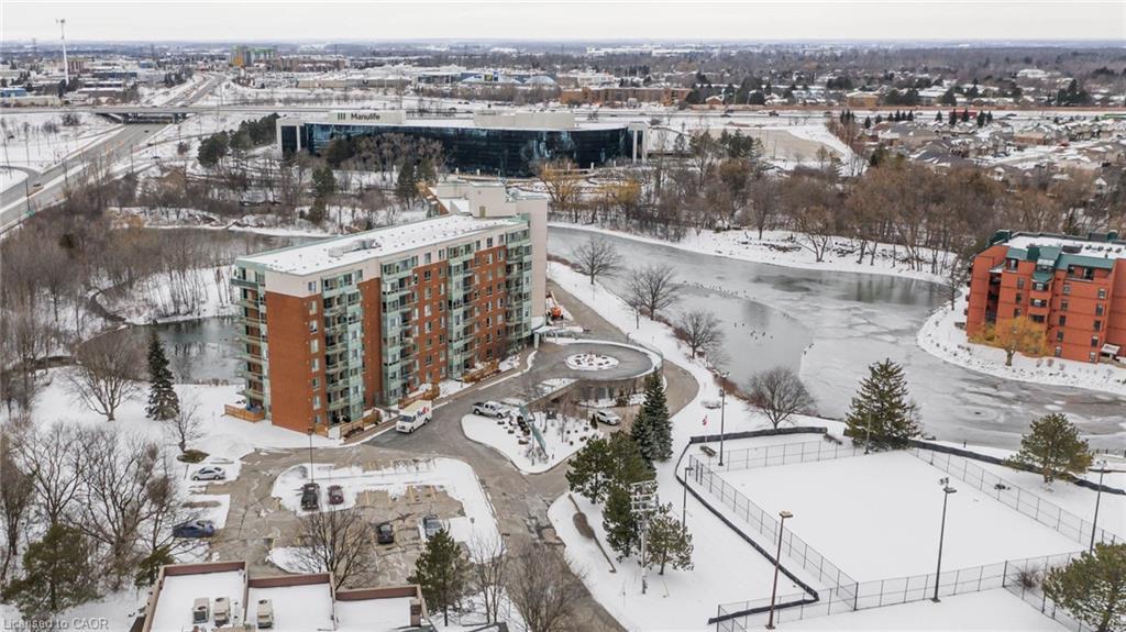 413-30 Blue Springs Drive, Waterloo, ON - Outdoor With View