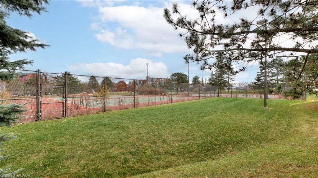 413-30 Blue Springs Drive, Waterloo, ON - Outdoor With View