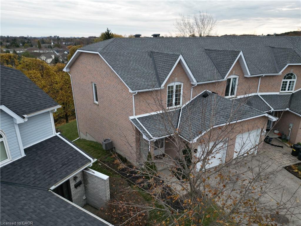 1-511 Oakvale Drive, Waterloo, ON - Outdoor