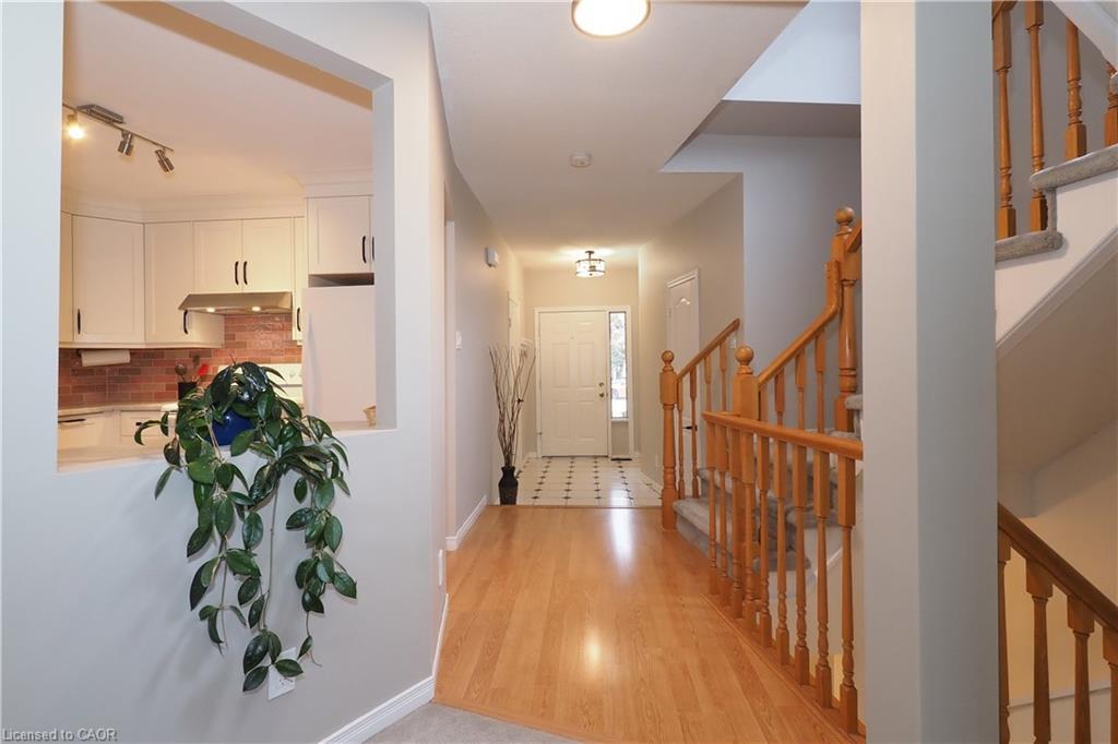 1-511 Oakvale Drive, Waterloo, ON - Indoor Photo Showing Other Room