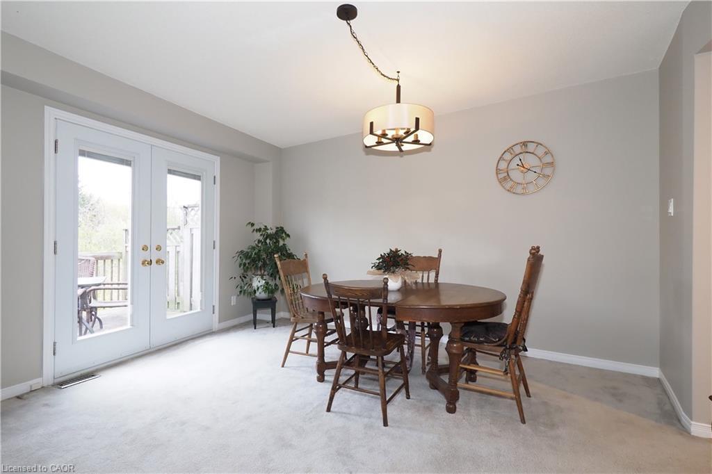 1-511 Oakvale Drive, Waterloo, ON - Indoor Photo Showing Dining Room