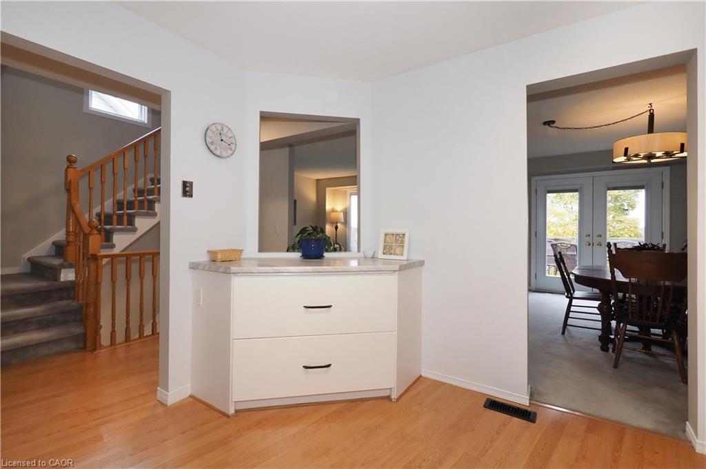 1-511 Oakvale Drive, Waterloo, ON - Indoor Photo Showing Other Room