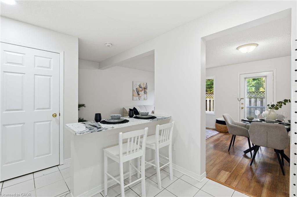 25-100 Vineberg Drive, Hamilton, ON - Indoor