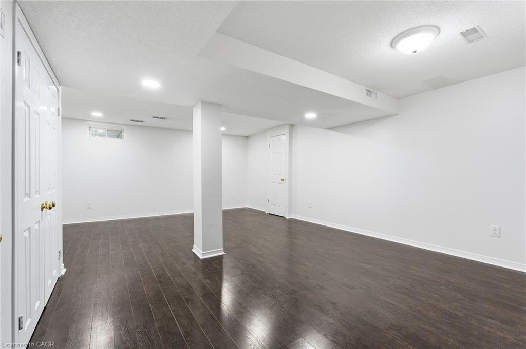 25-100 Vineberg Drive, Hamilton, ON - Indoor