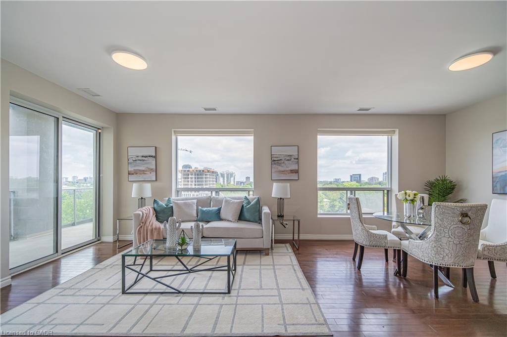 501-223 Erb Street W, Waterloo, ON - Indoor