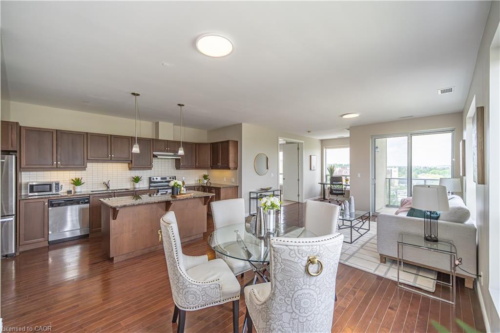 501-223 Erb Street W, Waterloo, ON - Indoor