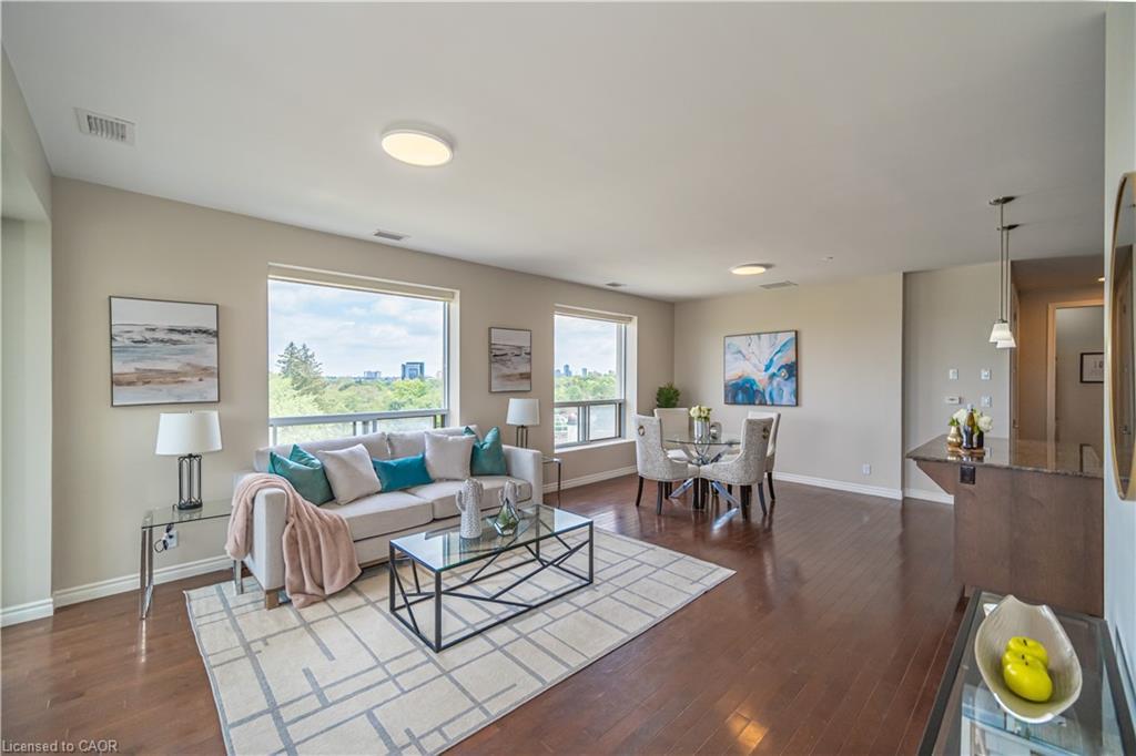 501-223 Erb Street W, Waterloo, ON - Indoor