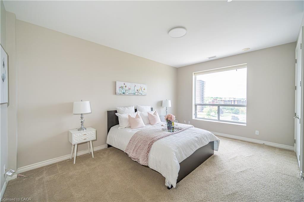 501-223 Erb Street W, Waterloo, ON - Indoor Photo Showing Bedroom