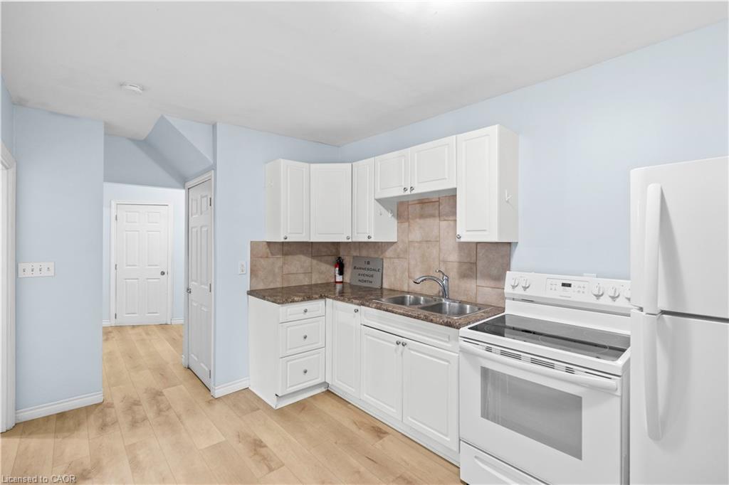 18 Barnesdale Avenue N, Hamilton, ON - Indoor Photo Showing Kitchen With Double Sink