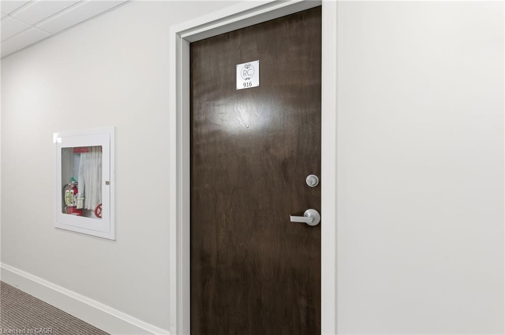 916-118 King Street E, Hamilton, ON - Indoor Photo Showing Other Room