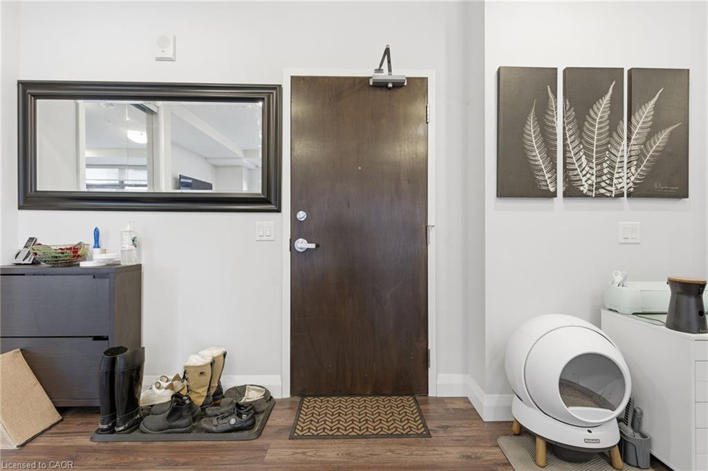 916-118 King Street E, Hamilton, ON - Indoor