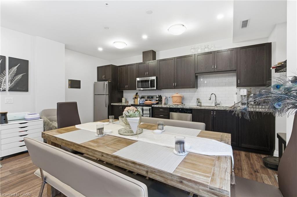 916-118 King Street E, Hamilton, ON - Indoor