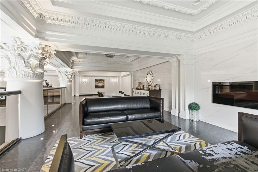 916-118 King Street E, Hamilton, ON - Indoor