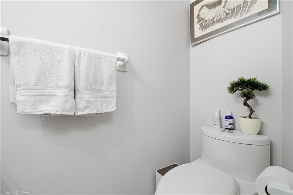 41-250 Ainslie Street S, Cambridge, ON - Indoor Photo Showing Bathroom