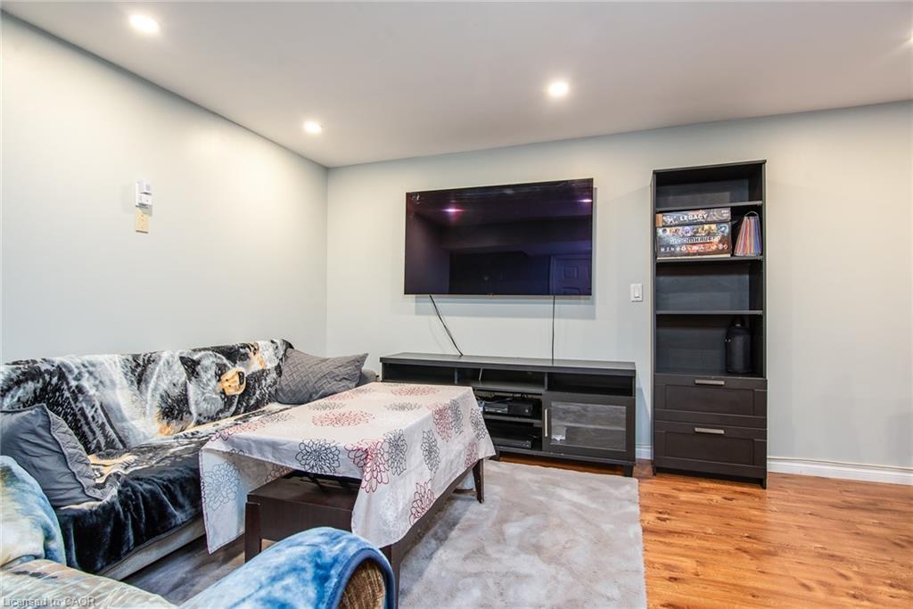 57 Hannon Crescent, Hamilton, ON - Indoor