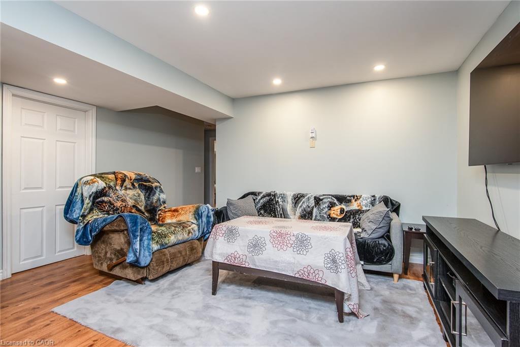 57 Hannon Crescent, Hamilton, ON - Indoor