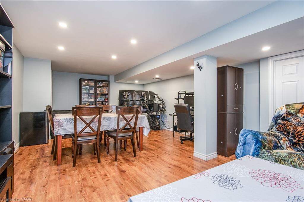 57 Hannon Crescent, Hamilton, ON - Indoor Photo Showing Other Room