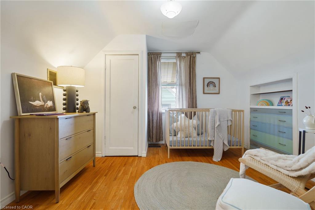 3 Montrose Avenue, Hamilton, ON - Indoor