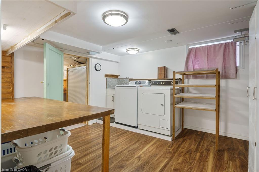 3 Montrose Avenue, Hamilton, ON - Indoor Photo Showing Laundry Room