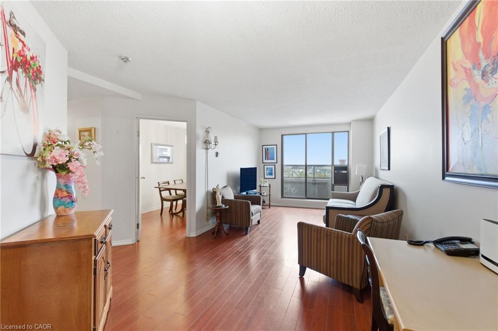 510-175 Hunter Street E, Hamilton, ON - Indoor