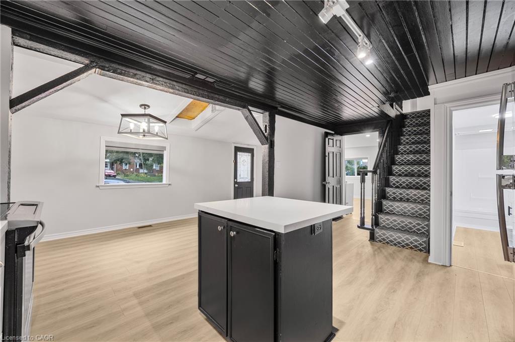 2 Griffin Street, Waterdown, ON - With Exterior