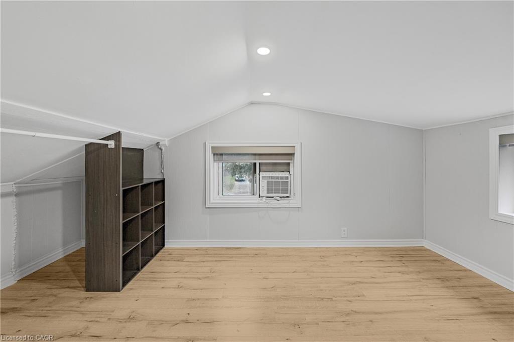 2 Griffin Street, Waterdown, ON - Indoor Photo Showing Other Room