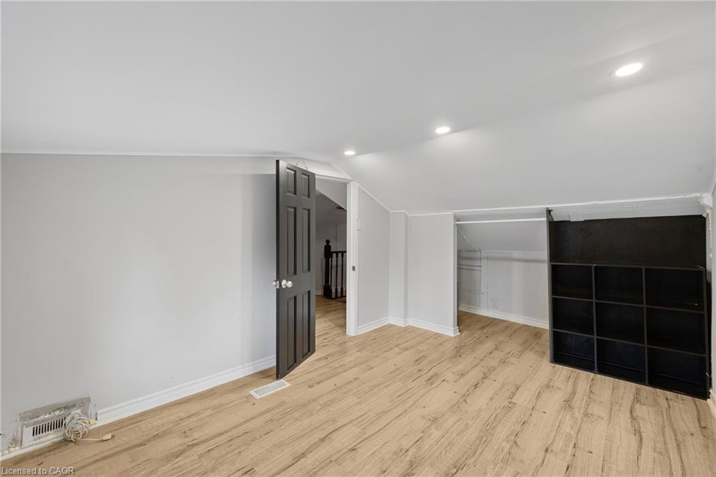 2 Griffin Street, Waterdown, ON - Indoor Photo Showing Other Room